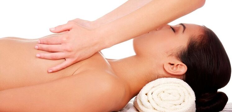 Massage fir d'Brustgréisst ze vergréisseren